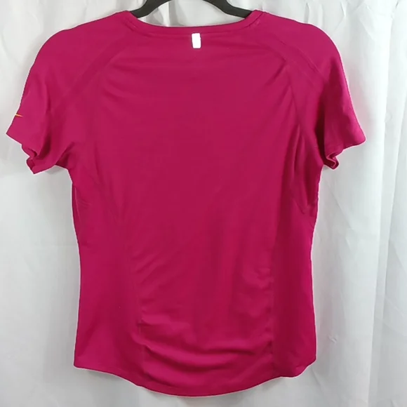 Women's Nike short sleeve top size medium - Picture 2 of 2
